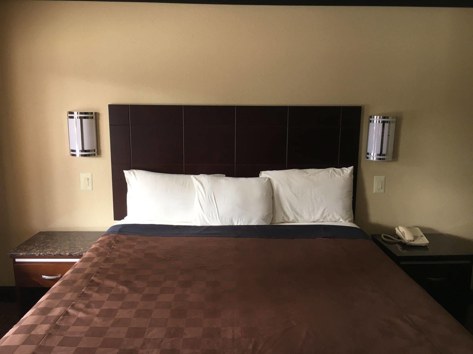 Del Amo Inn Torrance Buitenkant foto
